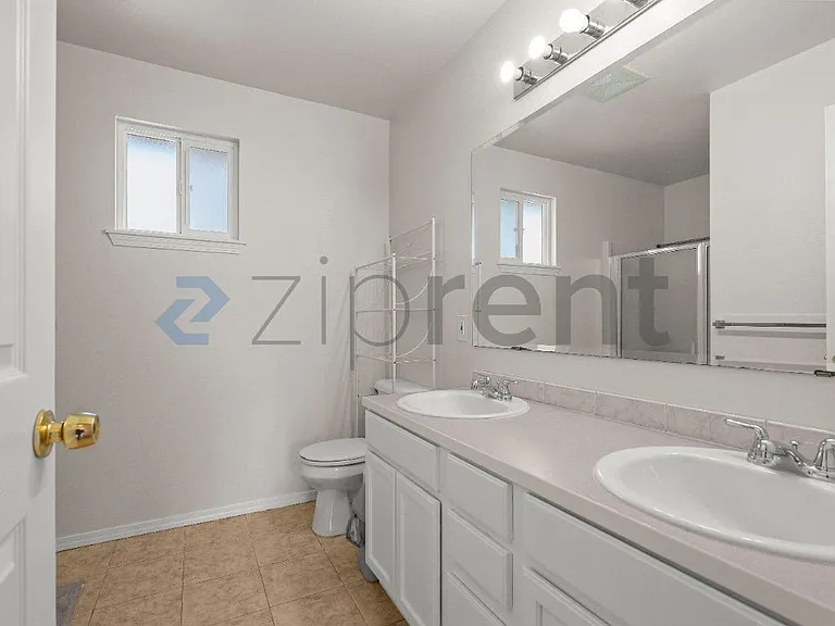 3406 151st Pl SW — Photo 22