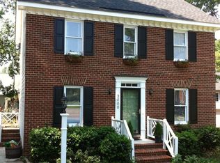 3000 W Folkestone Pl, Raleigh, NC 27604