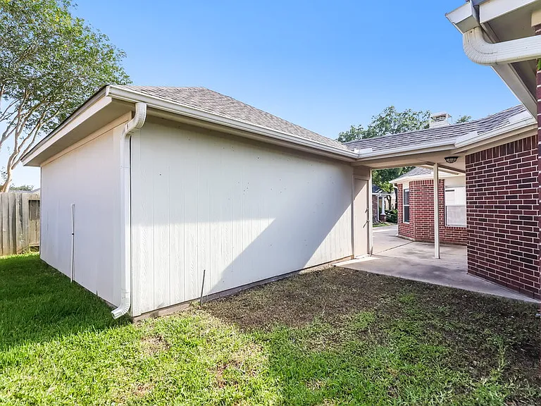 3830 Lake Ballinger Ln — Photo 17
