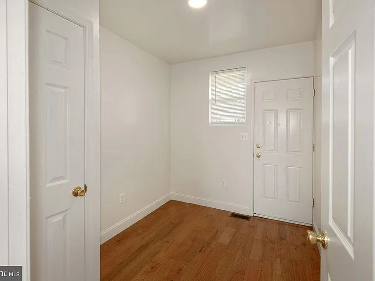 212 Orange St SE #2 — Photo 2