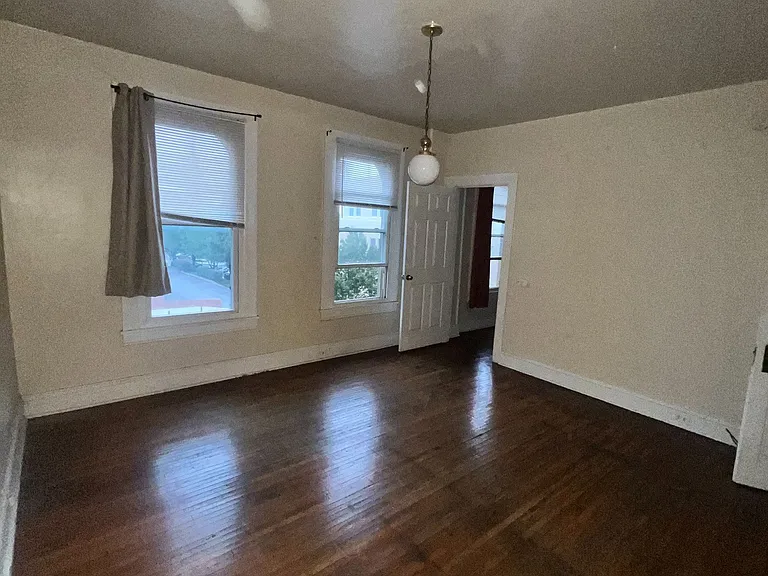 219 N Queen St #301 — Photo 1