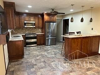 4th image of 3500 Verbena Dr