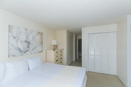 1778 Ala Moana Blvd Photo 1