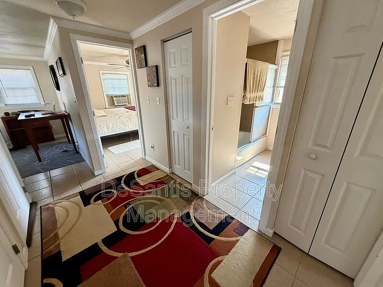 7408 Yale Ave #B — Photo 8