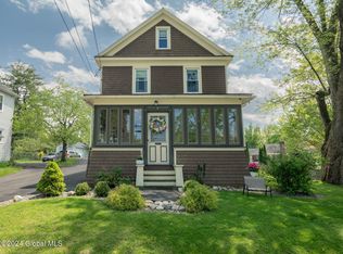 28 Electric Ave, East Greenbush, NY 12061