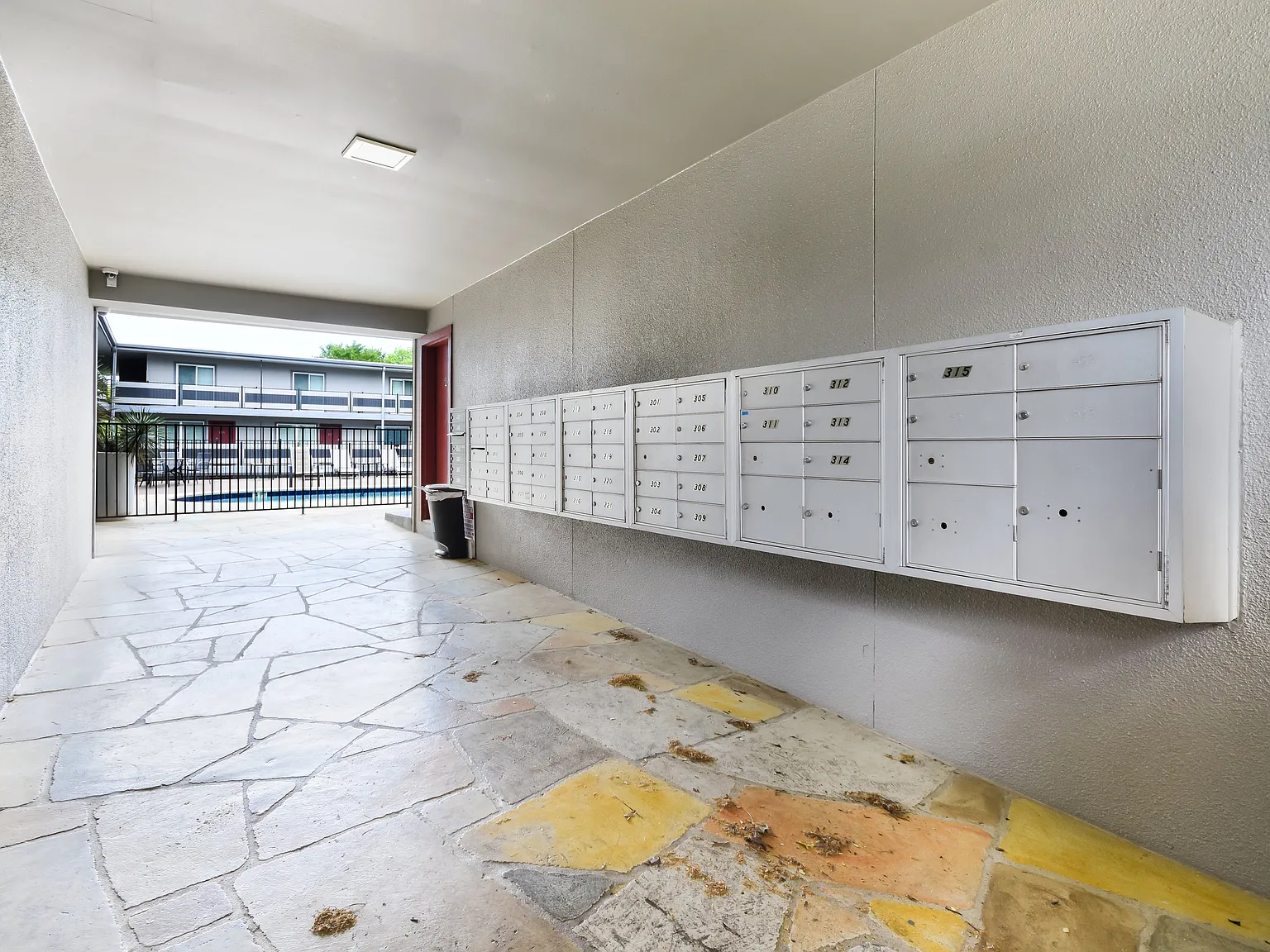 3110 Red River St Apt 201 — Photo 3