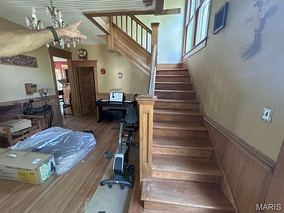 2nd image of 805 Morris Ave