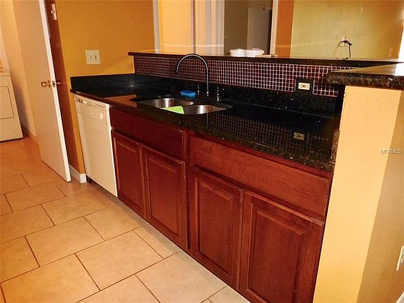 5th image of 3024 Parkway Blvd APT 308