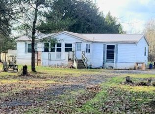 8867 N Park Ave, North Bloomfield, OH 44450