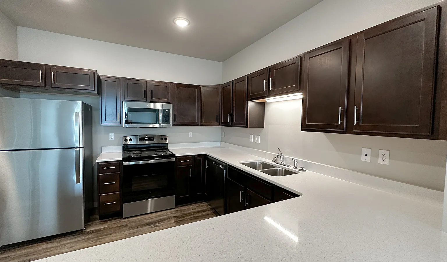 Creekside Apartment Homes — Photo 2