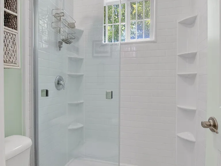 2626 Webb Ave — Photo 17