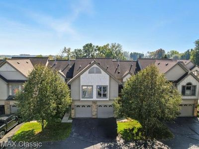 27820 Reo Rd, Grosse Ile, MI, 48138