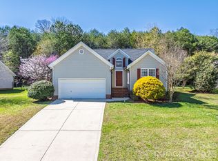 7316 Oxford Bluff Dr, Stanley, NC 28164