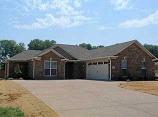 12 Stowecroft Cv, Jackson, TN 38305