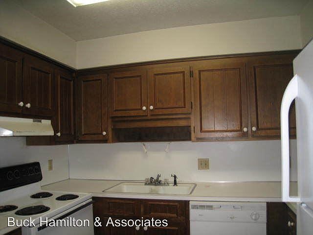 2nd image of 6260 Olde Towne Dr #6260