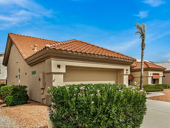 3rd image of 22419 N LAS VEGAS Drive