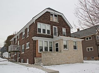 3527 E Cudahy Ave, Cudahy, WI 53110