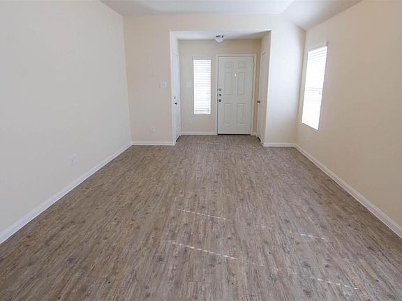 3rd image of 849 Canton Grass Ln