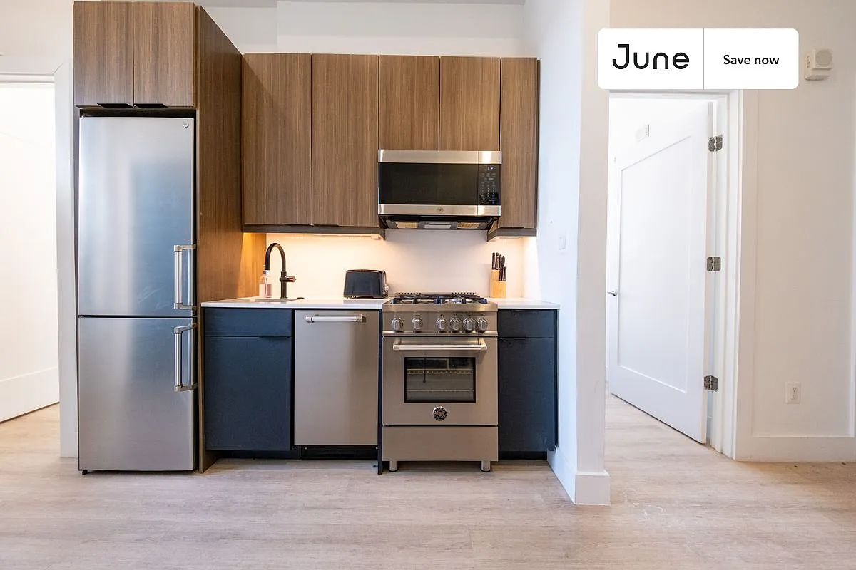 4 bedroom in Dupont Circle on a flexible lease #1906 — Photo 2