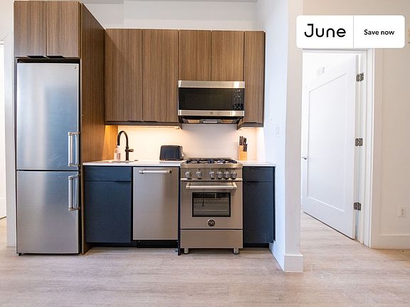 2nd image of 2147 P St NW
