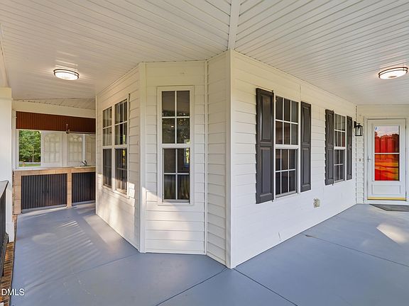5th image of 665 Lewis Rd