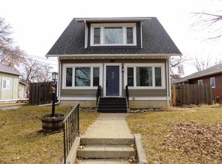 212 7th St NW, Minot, ND 58703