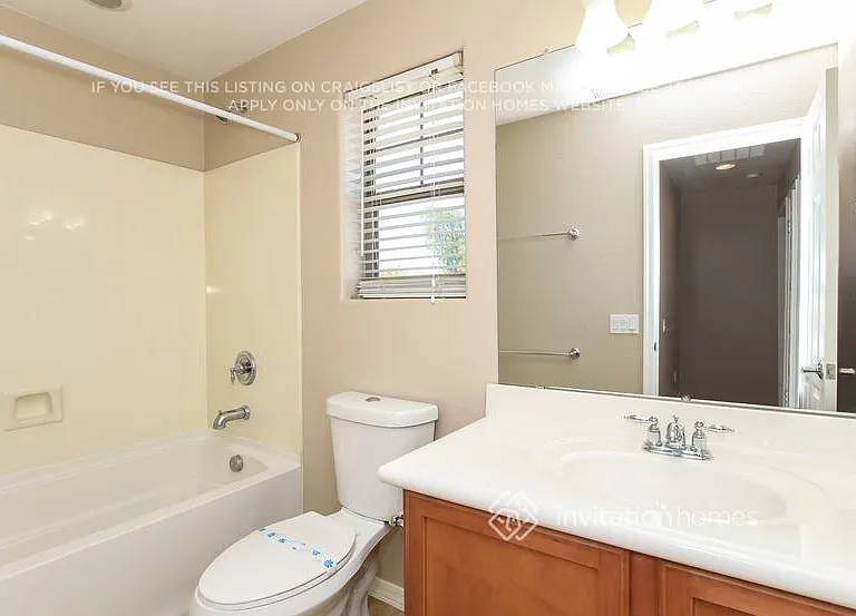 1922 W Faria Ln — Photo 12
