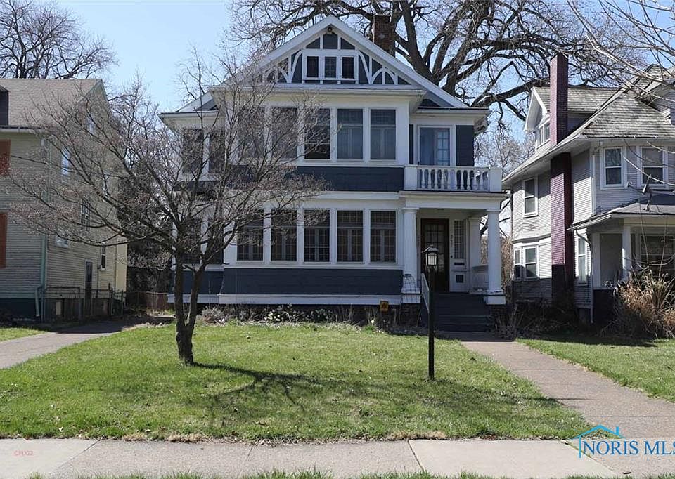 1st image of 2625 Parkwood Ave