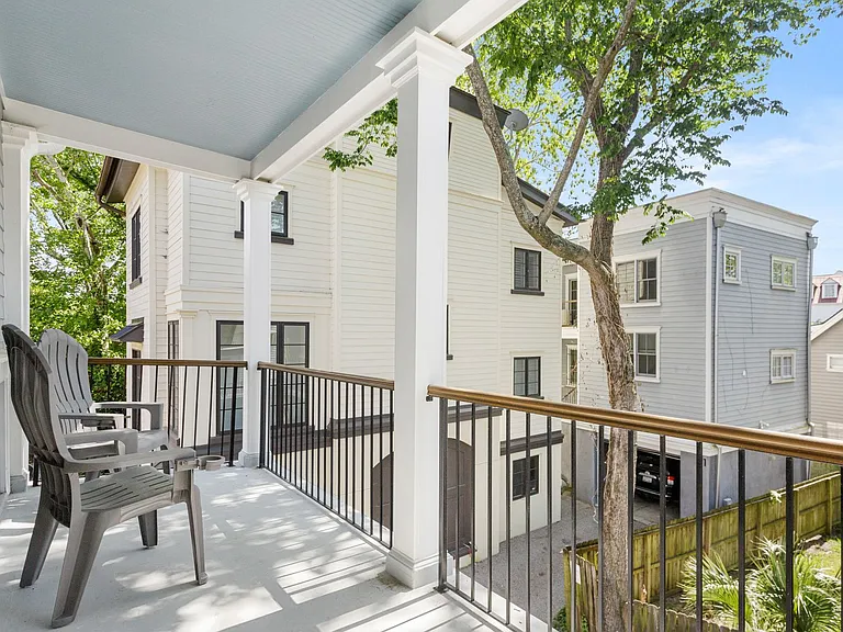 7 Corinne St — Photo 20
