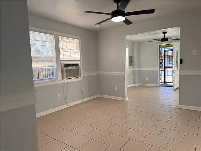 4318 1/2 N Robertson St — Photo 5