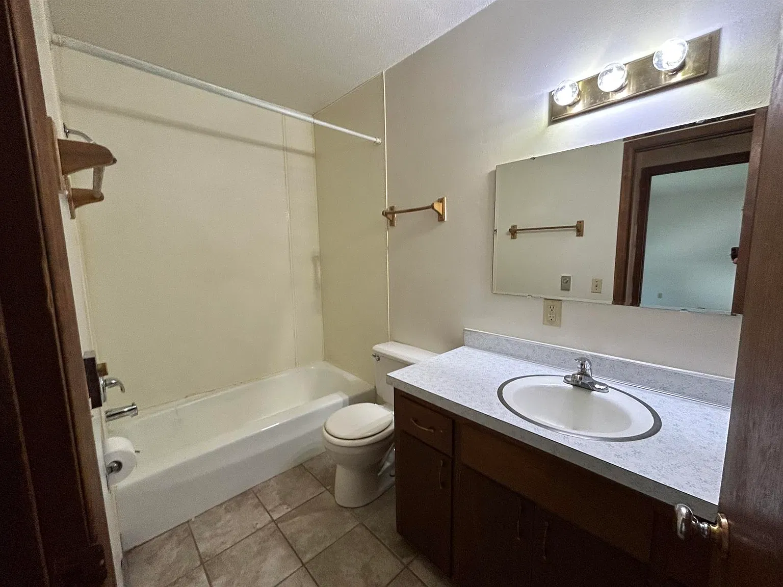 1 bed, 600 sqft, $800 — Photo 4