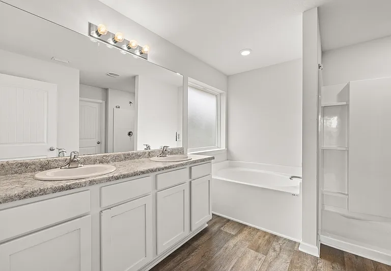 7292 Ellie B Dr — Photo 31