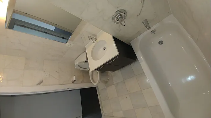 Rented by Metro Garden Realty NYC | media 24