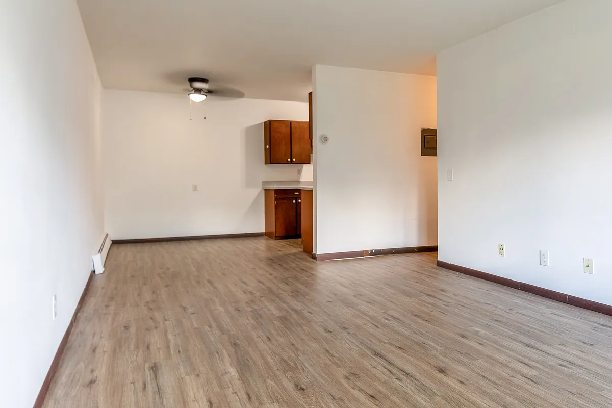 Building Photo - 2505 Monterey Dr #2