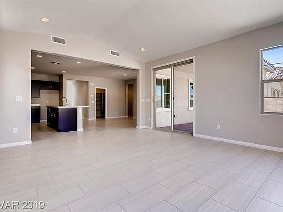 4th image of 12848 Slipknot St