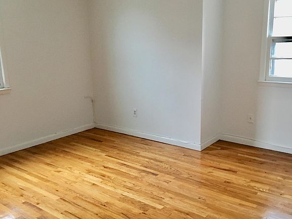 2nd image of 15720 137th Ave