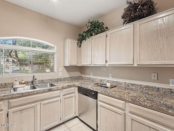 5th image of 7050 E Sunrise Dr Unit 5202