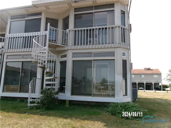 6511 N Harris Harbor Dr, Oak Harbor, OH 43449