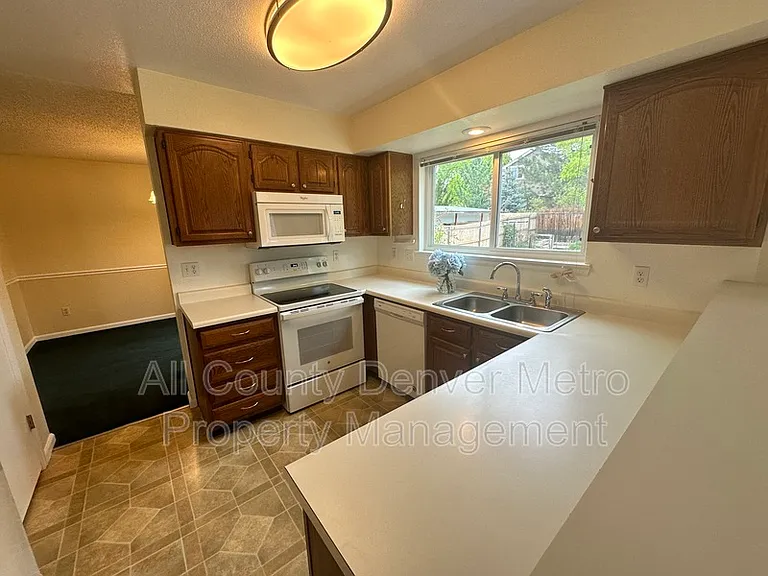 1427 McIntosh Ave — Photo 15