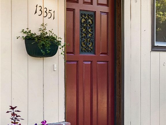 5th image of 13351 20th Ave NE