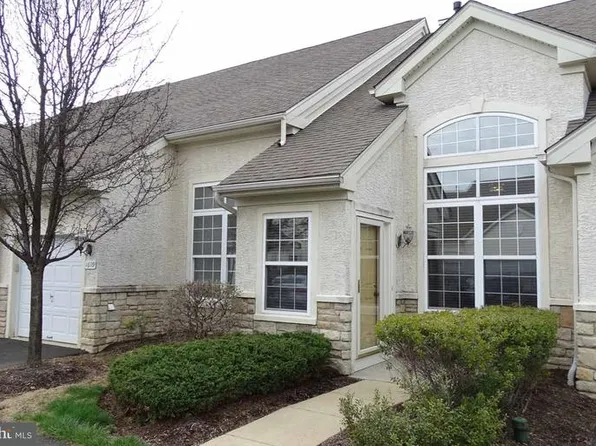 1609 Highgrove Ct #129, Warrington, PA 18976