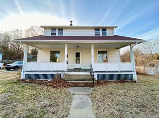 33 Pratte Ave, Taftville, CT 06380