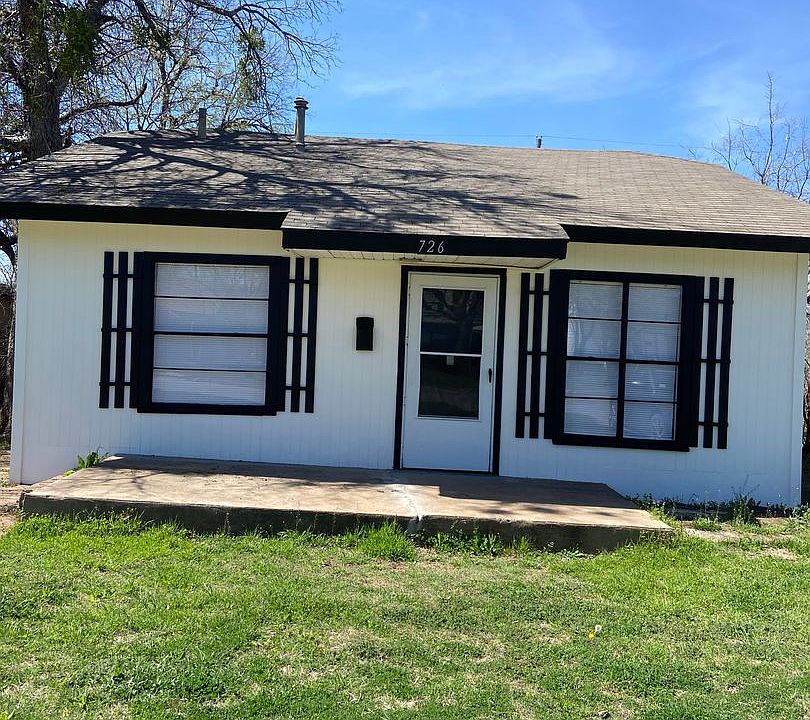 1st image of 726 Ross Ave