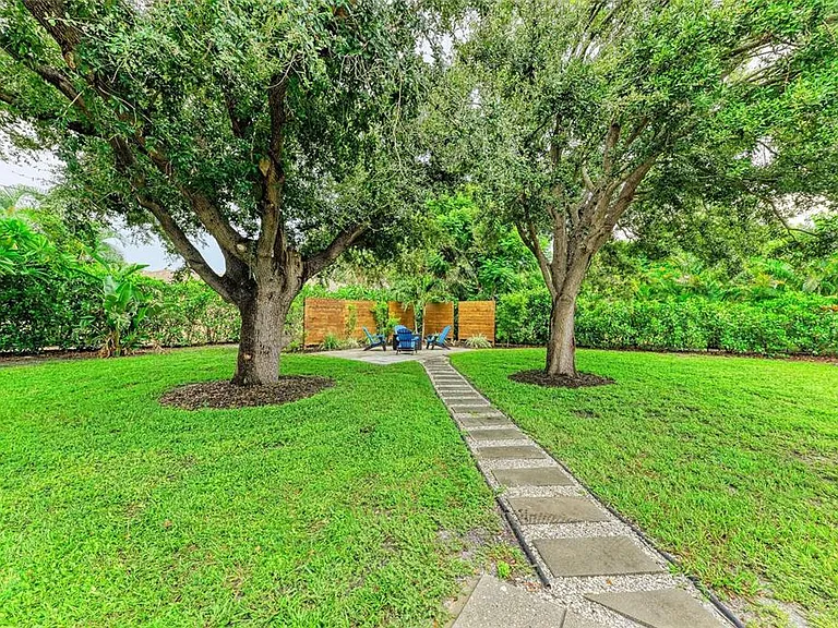 302 San Marco Dr — Photo 5
