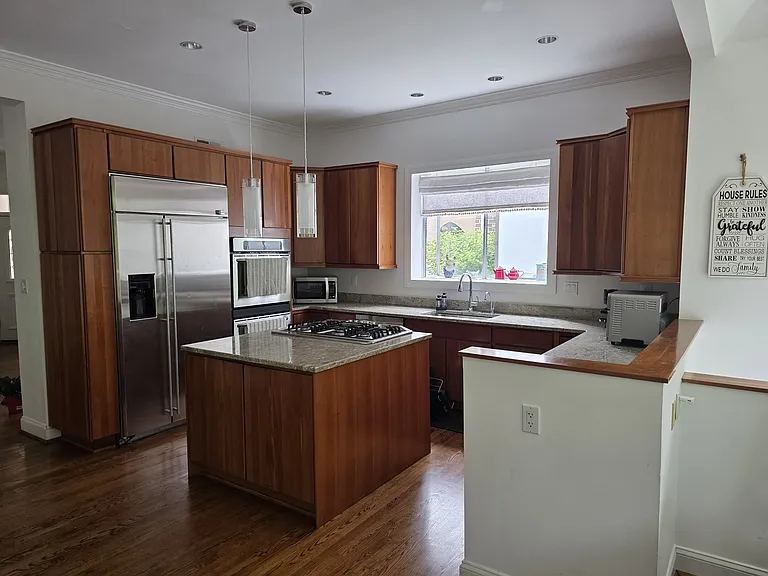 9202 Town Gate Ln — Photo 6