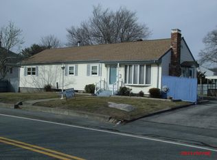 472 Chace St, Somerset, MA 02726