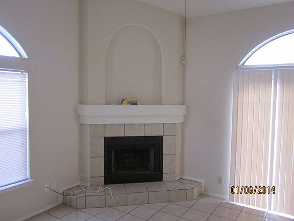 3rd image of 6050 Les Harrison Dr