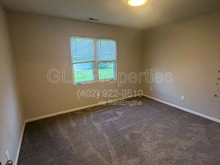 1710 Prairie Ave — Photo 4