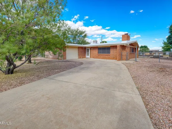322 N FLYNN JANS Court, Pearce, AZ 85625