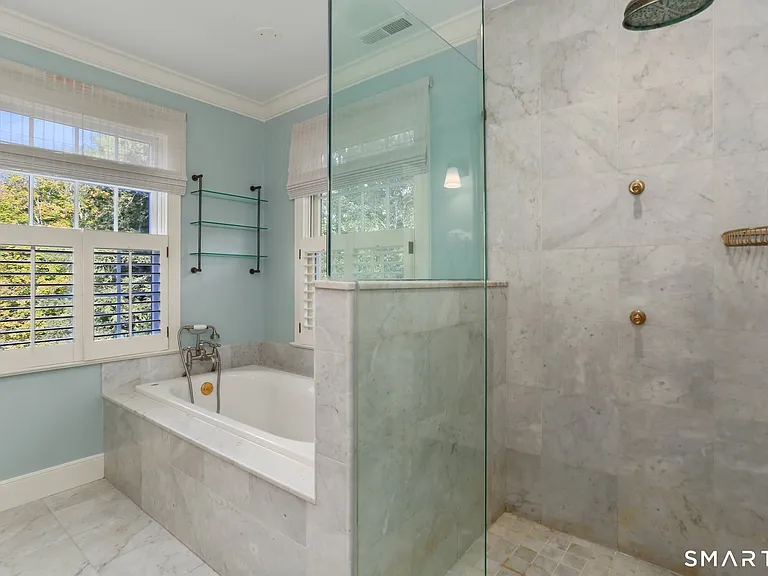 890 Silvermine Rd — Photo 15